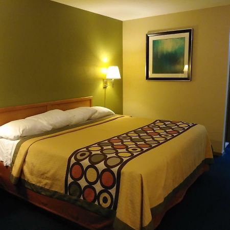 Budgetel Inn & Suites Butler Екстер'єр фото