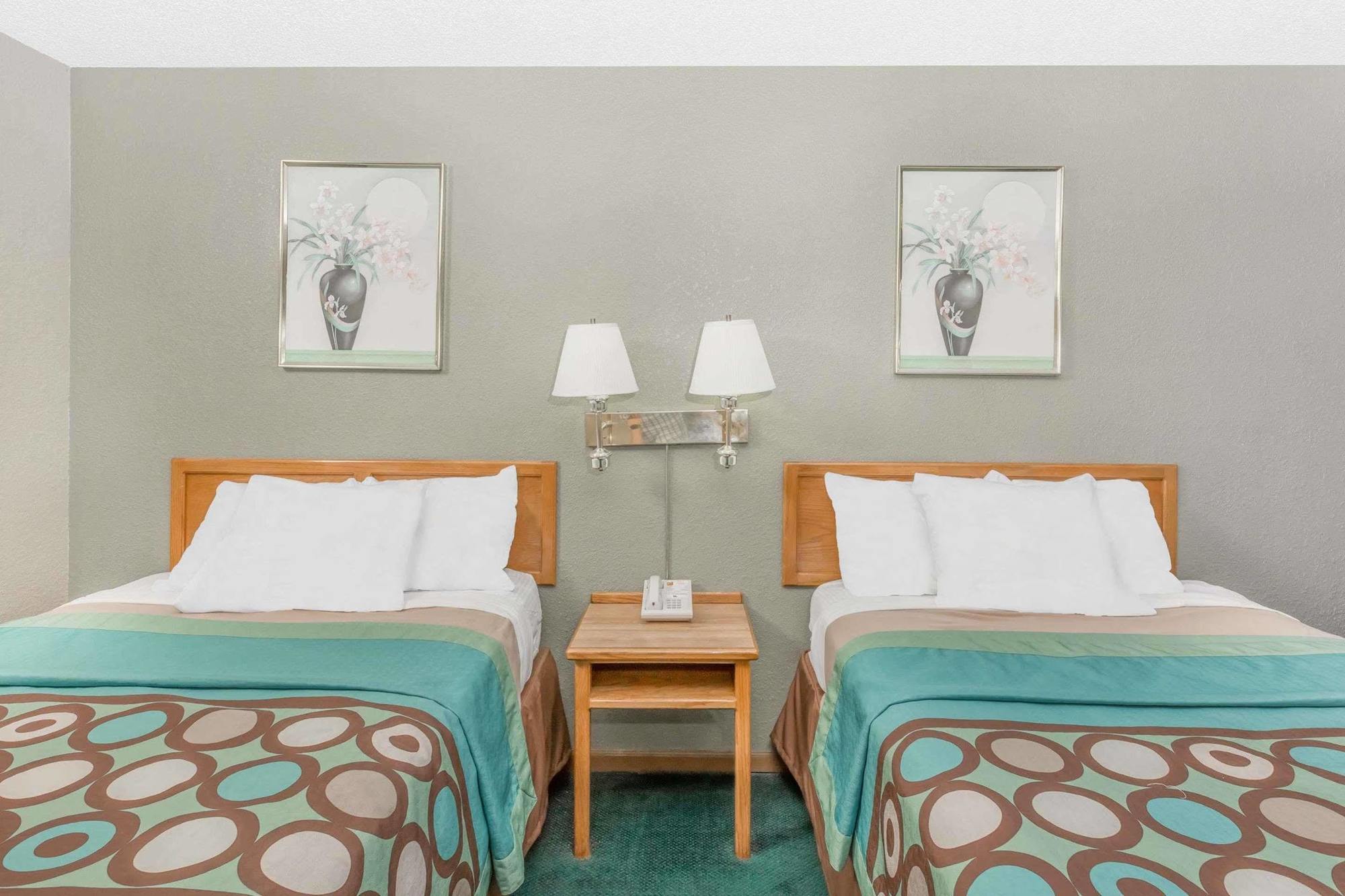 Budgetel Inn & Suites Butler Екстер'єр фото